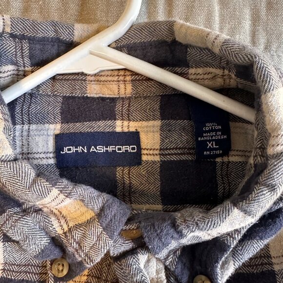 John Ashford Casual Button Down Mens XL Blue Plaid Rugged Flannel Shirt - Picture 3 of 5